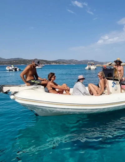 ESCURSIONI IN GOMMONE SARDEGNA